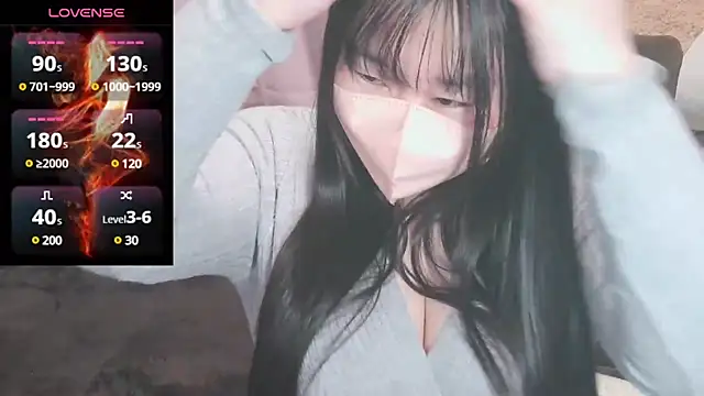 yuinyan3150 online show from February 17, 2025, 9:54 pm