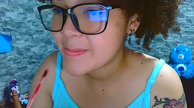 Snapshot of vanellope12 chatting on December 18, 2024, 5:42 pm vanellope12 online show from December 18, 2024, 5:42 pm