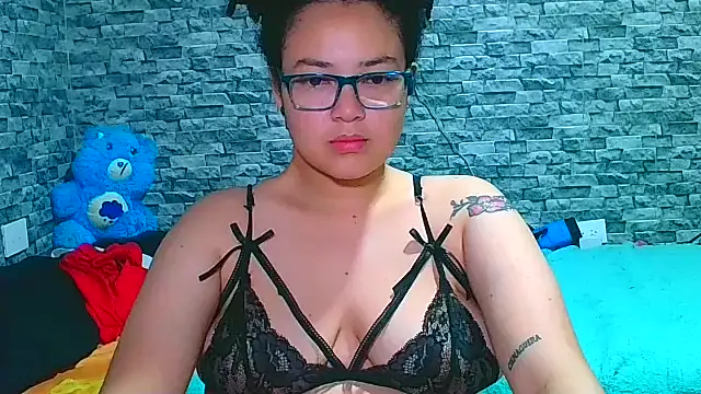 vanellope12 online show from March 27, 2026, 8:01 am