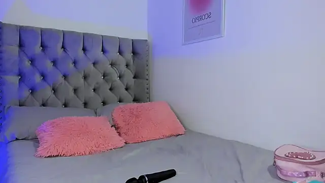 MafeOlimpo online show from December 3, 2025, 8:52 pm