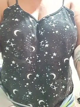 Snapshot of Gimena41 chatting on December 4, 2025, 3:00 pm Gimena41 online show from December 4, 2025, 3:00 pm