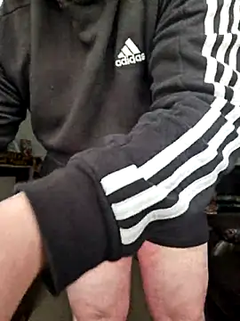 iang6348 online show from February 26, 2025, 4:49 pm