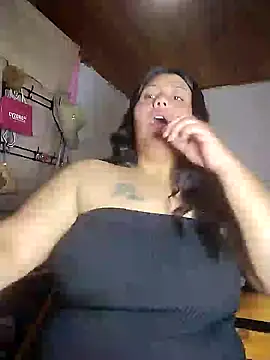 Snapshot of KATYGONZALEZ chatting on May 18, 2026, 10:31 am KATYGONZALEZ online show from May 18, 2026, 10:31 am