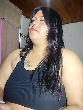 Snapshot of KATYGONZALEZ chatting on May 3, 2026, 10:57 pm KATYGONZALEZ online show from May 3, 2026, 10:57 pm