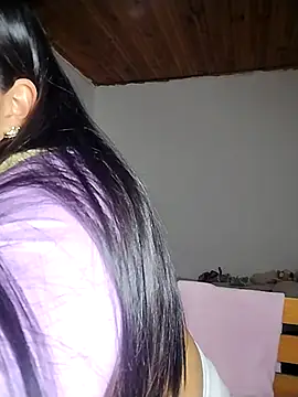 Snapshot of KATYGONZALEZ chatting on May 15, 2026, 11:25 pm KATYGONZALEZ online show from May 15, 2026, 11:25 pm