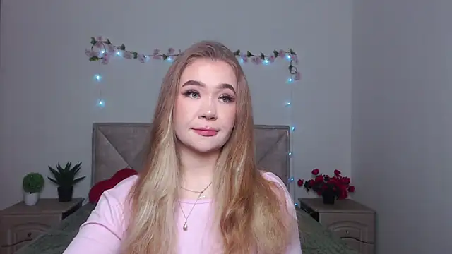 Snapshot of StacyYellig chatting on April 19, 2026, 8:44 pm StacyYellig online show from April 19, 2026, 8:44 pm