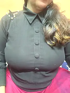 CUTE SOPHIA- online show from February 25, 2025, 7:38 pm