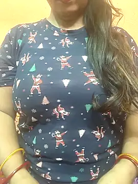 Snapshot of CUTE_SOPHIA- chatting on March 8, 2026, 8:45 pm CUTE SOPHIA- online show from March 8, 2026, 8:45 pm