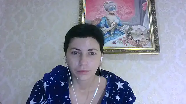Snapshot of StunnigArt chatting on June 1, 2026, 1:06 am StunnigArt online show from June 1, 2026, 1:06 am