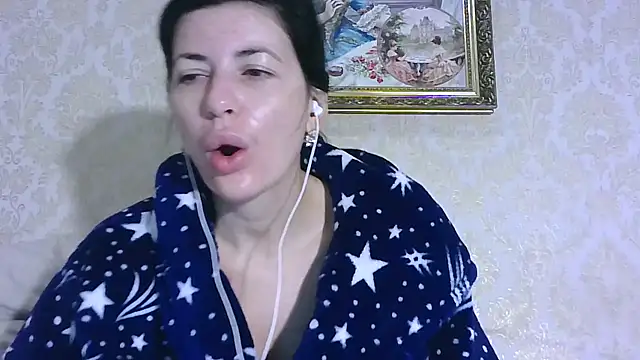 StunnigArt online show from October 28, 2025, 2:23 am