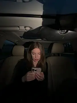 EvieEvans online show from March 1, 2026, 5:46 pm