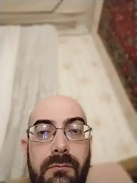 ArsenSavas online show from April 12, 2026, 8:01 pm