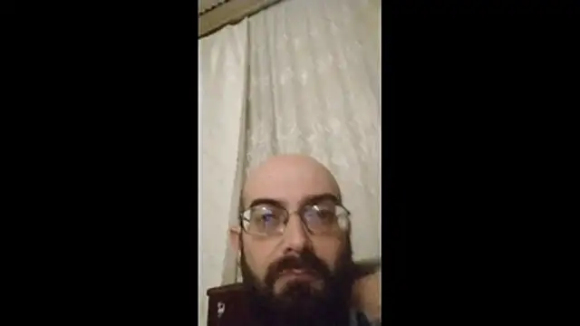 Snapshot of ArsenSavas chatting on December 2, 2025, 8:32 pm ArsenSavas online show from December 2, 2025, 8:32 pm