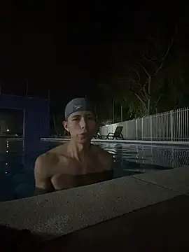 kim lian21 online show from November 12, 2025, 11:52 pm