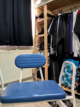 tall guy323 online show from September 29, 2025, 9:16 am