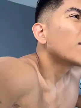 Snapshot of santiago_01 chatting on October 19, 2025, 6:54 pm santiago 01 online show from October 19, 2025, 6:54 pm