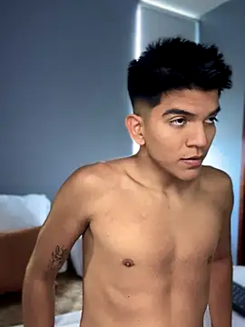 Snapshot of santiago_01 chatting on September 12, 2025, 7:57 pm santiago 01 online show from September 12, 2025, 7:57 pm