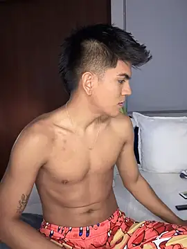 Snapshot of santiago_01 chatting on March 20, 2025, 12:08 am santiago 01 online show from March 20, 2025, 12:08 am