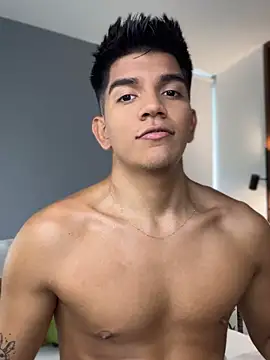 Snapshot of santiago_01 chatting on April 30, 2026, 8:49 pm santiago 01 online show from April 30, 2026, 8:49 pm