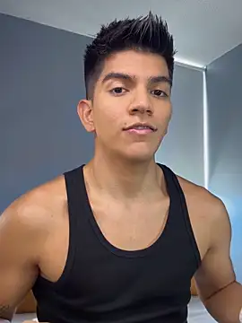 Snapshot of santiago_01 chatting on October 24, 2025, 7:46 pm santiago 01 online show from October 24, 2025, 7:46 pm