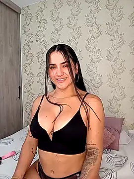 Snapshot of Bella_Fior chatting on March 26, 2026, 1:26 am Bella Fior online show from March 26, 2026, 1:26 am