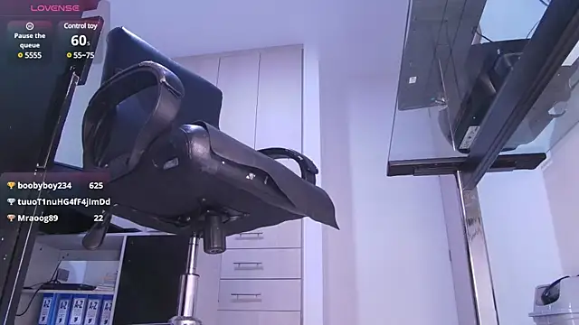 anastasia 2122 online show from February 26, 2025, 1:22 pm