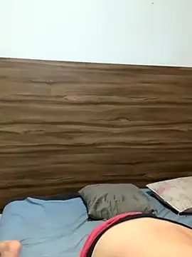 pedrovkr3 online show from December 5, 2024, 2:04 am