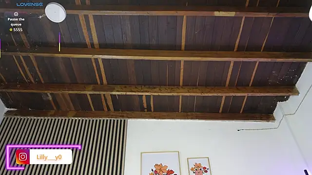 Snapshot of LillyDolls23 chatting on October 24, 2025, 12:26 pm LillyDolls23 online show from October 24, 2025, 12:26 pm