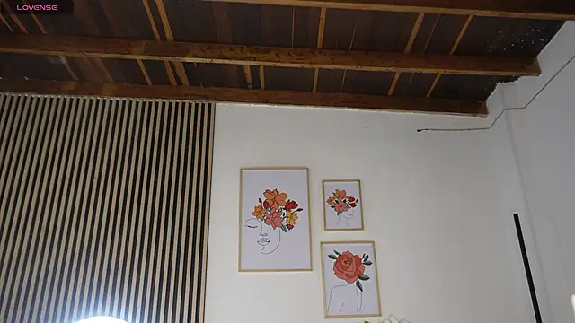 Snapshot of LillyDolls23 chatting on November 28, 2025, 12:38 pm LillyDolls23 online show from November 28, 2025, 12:38 pm