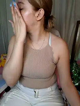 Snapshot of NaomiShimizu chatting on March 7, 2026, 9:42 pm NaomiShimizu online show from March 7, 2026, 9:42 pm