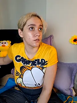 NaomiShimizu online show from September 24, 2025, 8:59 pm