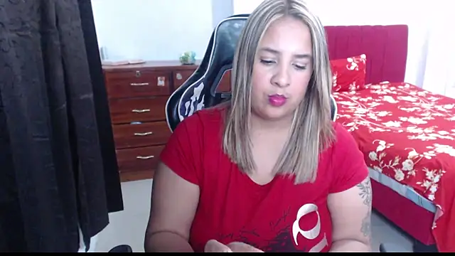 Snapshot of KathyHardcore69 chatting on November 22, 2025, 2:21 am KathyHardcore69 online show from November 22, 2025, 2:21 am