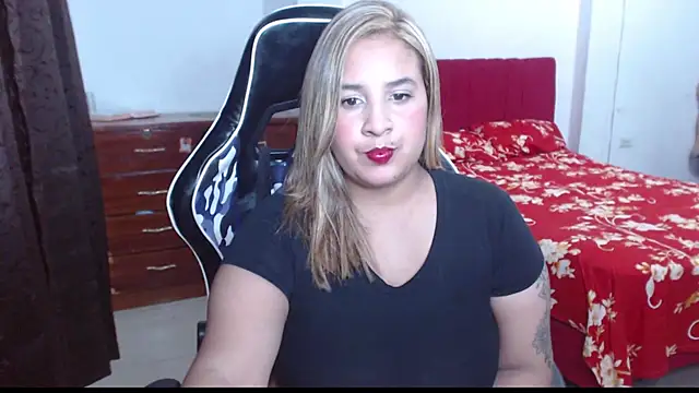 Snapshot of KathyHardcore69 chatting on November 21, 2025, 1:59 am KathyHardcore69 online show from November 21, 2025, 1:59 am