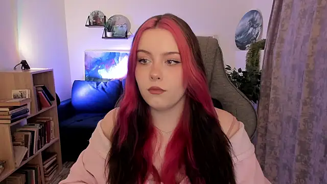 CoralineKeyns online show from April 8, 2026, 5:31 am