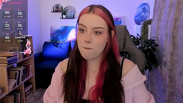 CoralineKeyns online show from April 15, 2026, 5:24 am