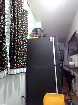 Snapshot of Cameron_puppy chatting on October 17, 2025, 6:53 pm Cameron puppy online show from October 17, 2025, 6:53 pm
