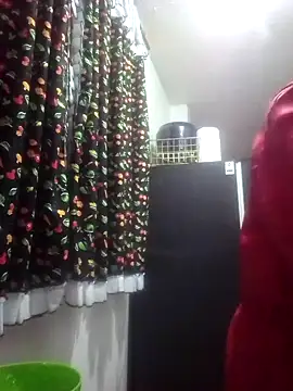 Snapshot of Cameron_puppy chatting on November 3, 2025, 3:48 pm Cameron puppy online show from November 3, 2025, 3:48 pm