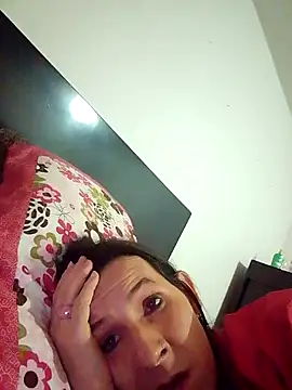 Snapshot of Cameron_puppy chatting on November 2, 2025, 10:04 pm Cameron puppy online show from November 2, 2025, 10:04 pm