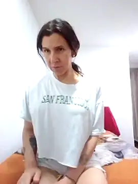 Snapshot of Cameron_puppy chatting on November 9, 2025, 10:25 pm Cameron puppy online show from November 9, 2025, 10:25 pm