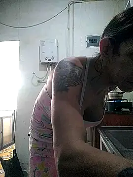 Snapshot of Cameron_puppy chatting on May 13, 2026, 5:09 pm Cameron puppy online show from May 13, 2026, 5:09 pm