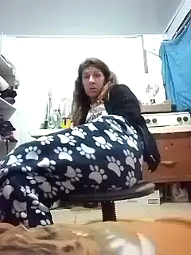 Snapshot of Cameron_puppy chatting on March 23, 2025, 6:47 am Cameron puppy online show from March 23, 2025, 6:47 am