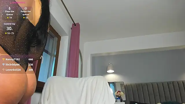 Snapshot of Awesome_Jolie chatting on November 27, 2025, 7:31 am Awesome Jolie online show from November 27, 2025, 7:31 am