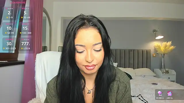 Snapshot of Awesome_Jolie chatting on November 2, 2025, 9:25 am Awesome Jolie online show from November 2, 2025, 9:25 am