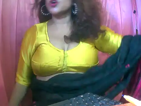 Snapshot of sexy_baby_kolkata chatting on April 11, 2026, 4:31 am sexy baby kolkata online show from April 11, 2026, 4:31 am