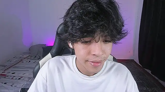 Alan26  online show from November 22, 2025, 4:55 am