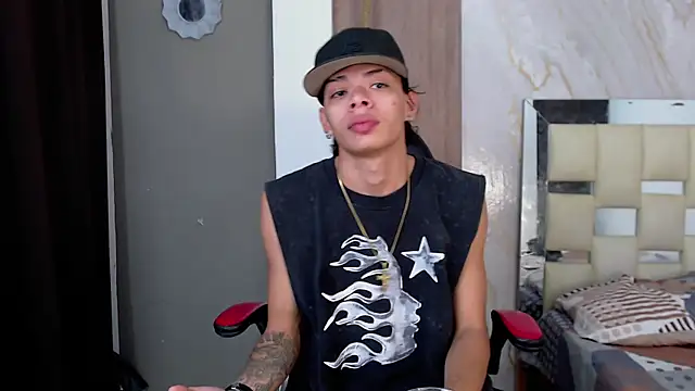 Snapshot of Harry_jhonsson chatting on July 15, 2026, 7:10 pm Harry jhonsson online show from July 15, 2026, 7:10 pm