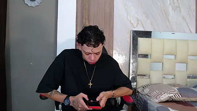 Snapshot of Harry_jhonsson chatting on July 14, 2026, 10:49 pm Harry jhonsson online show from July 14, 2026, 10:49 pm