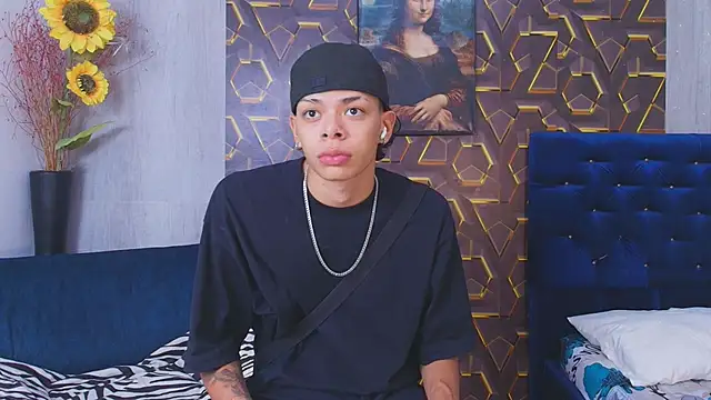 Snapshot of Harry_jhonsson chatting on June 15, 2026, 10:20 pm Harry jhonsson online show from June 15, 2026, 10:20 pm