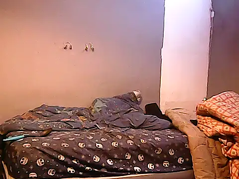 twinkerbell344 online show from April 14, 2026, 9:53 pm