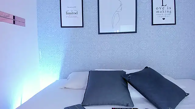 Snapshot of Natasha_harper chatting on October 24, 2025, 12:04 pm Natasha harper online show from October 24, 2025, 12:04 pm